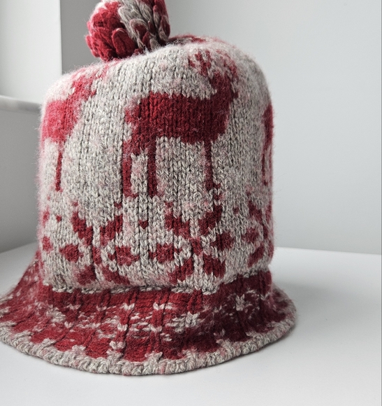 Vintage American Eagle Unisex 'Home Alone' Wool Blend Knit Hat - Picture 8 of 11